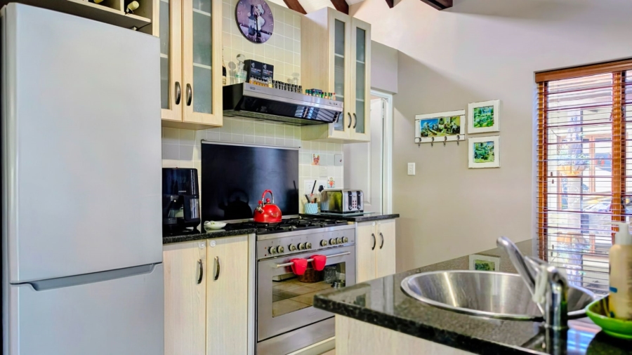 3 Bedroom Property for Sale in Brenton On Lake Western Cape